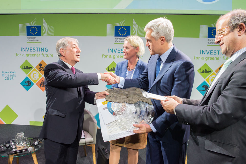 Frans Muller, tweede van rechts, tijdens Green Week in Brussel