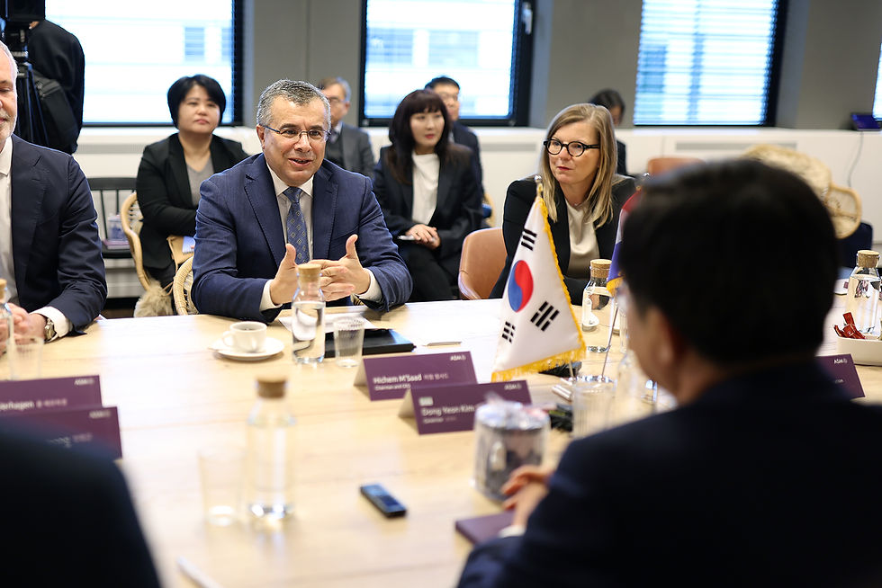 Hichem M’Saad tijdens een bijeenkomst bij ASM in Almere in 2024.